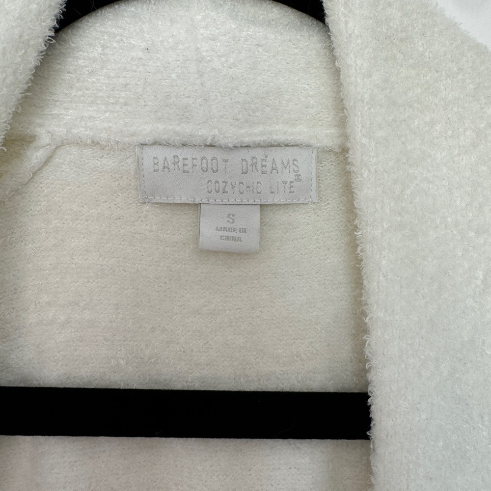 Barefoot Dreams Mid-Thigh Cardigan - Soft & Cozy, Excellent Condition - Picture 3 of 4